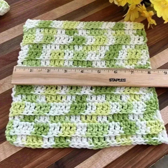 100% Cotton Handmade Washcloth, Set of 2 - Picture 6 of 7